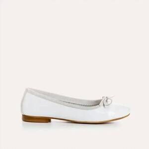 NEW REQINS women's carmen flats in white